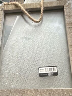 Rustic Rope-Handle Wood Picture Frame in Light Gray/brown